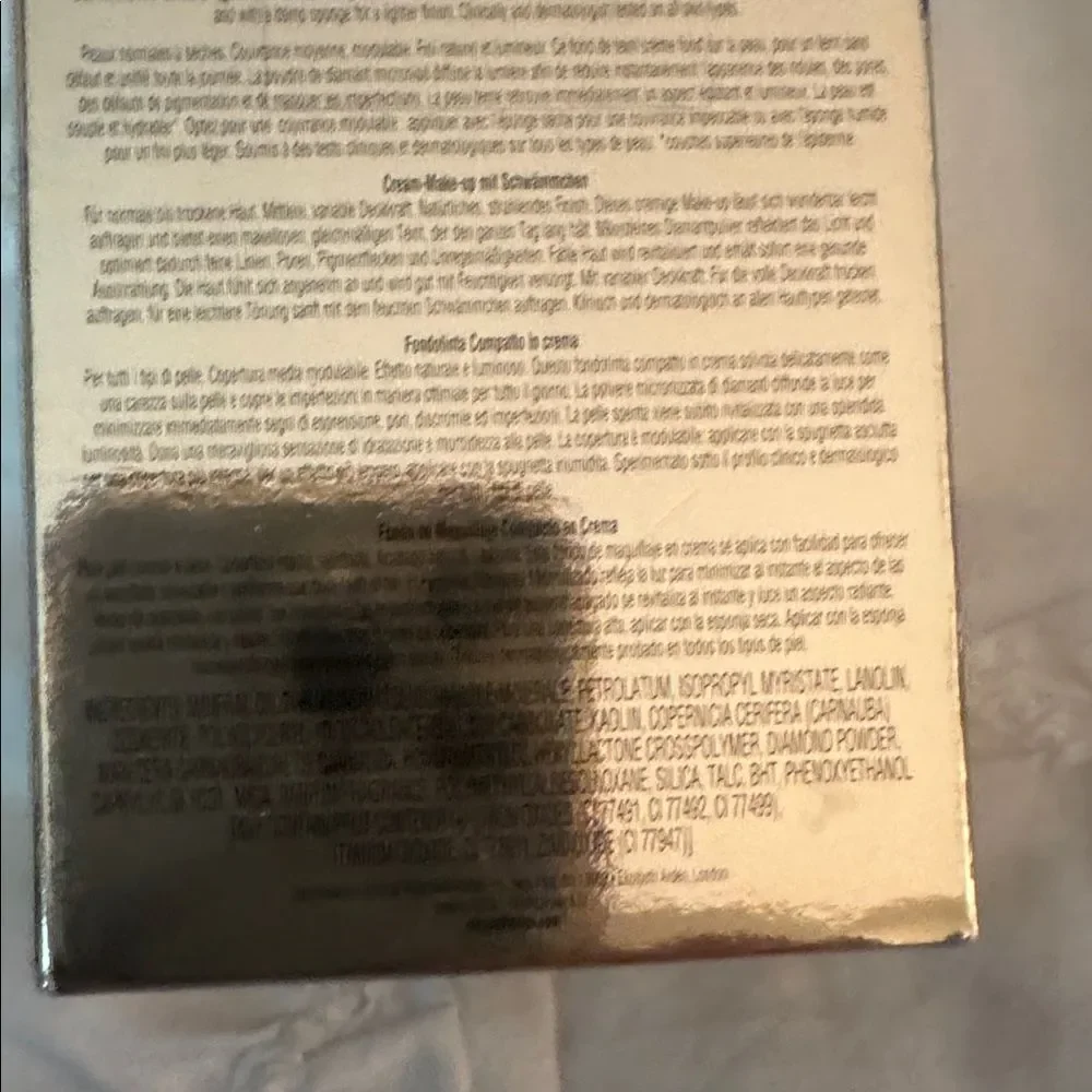 NIB 47.00 SPICE FLAWLESS FINISH SPONGE-ON CREAM MAKEUP